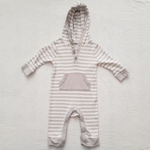 🍭 3/$20 🍭 Old Navy Onsie